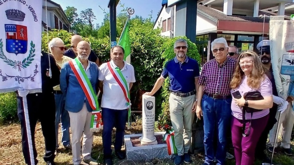 Castelletto Ticino, sul Sempione riposizionato cippo dedicato ad Angelo Tosi